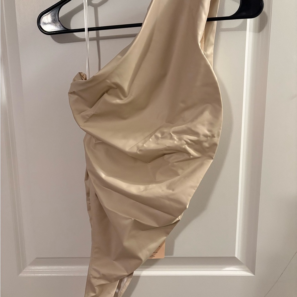 Beige One-Shoulder Swimsuit